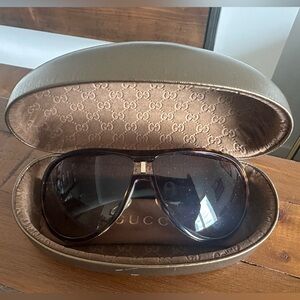 Stylish Tortoiseshell Sunglasses